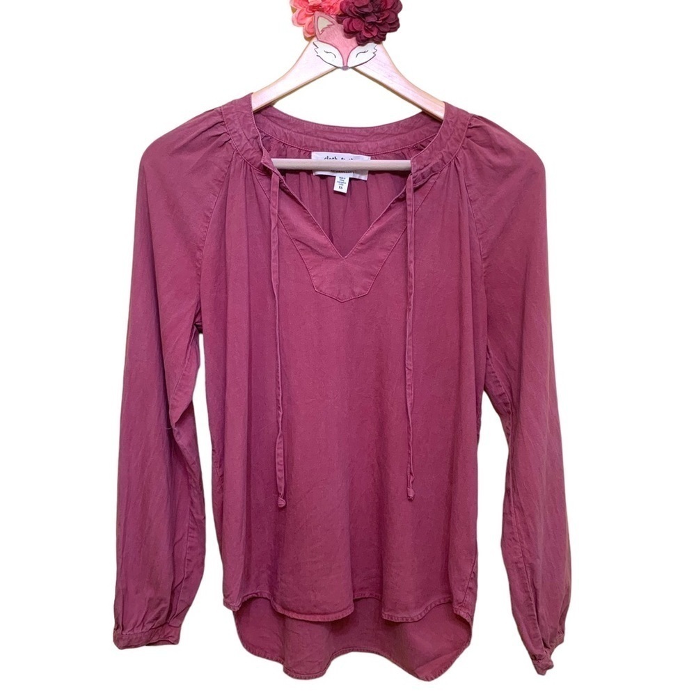 Cloth & Stone Anthropologie top red split neck tencel button cuff size xsmall